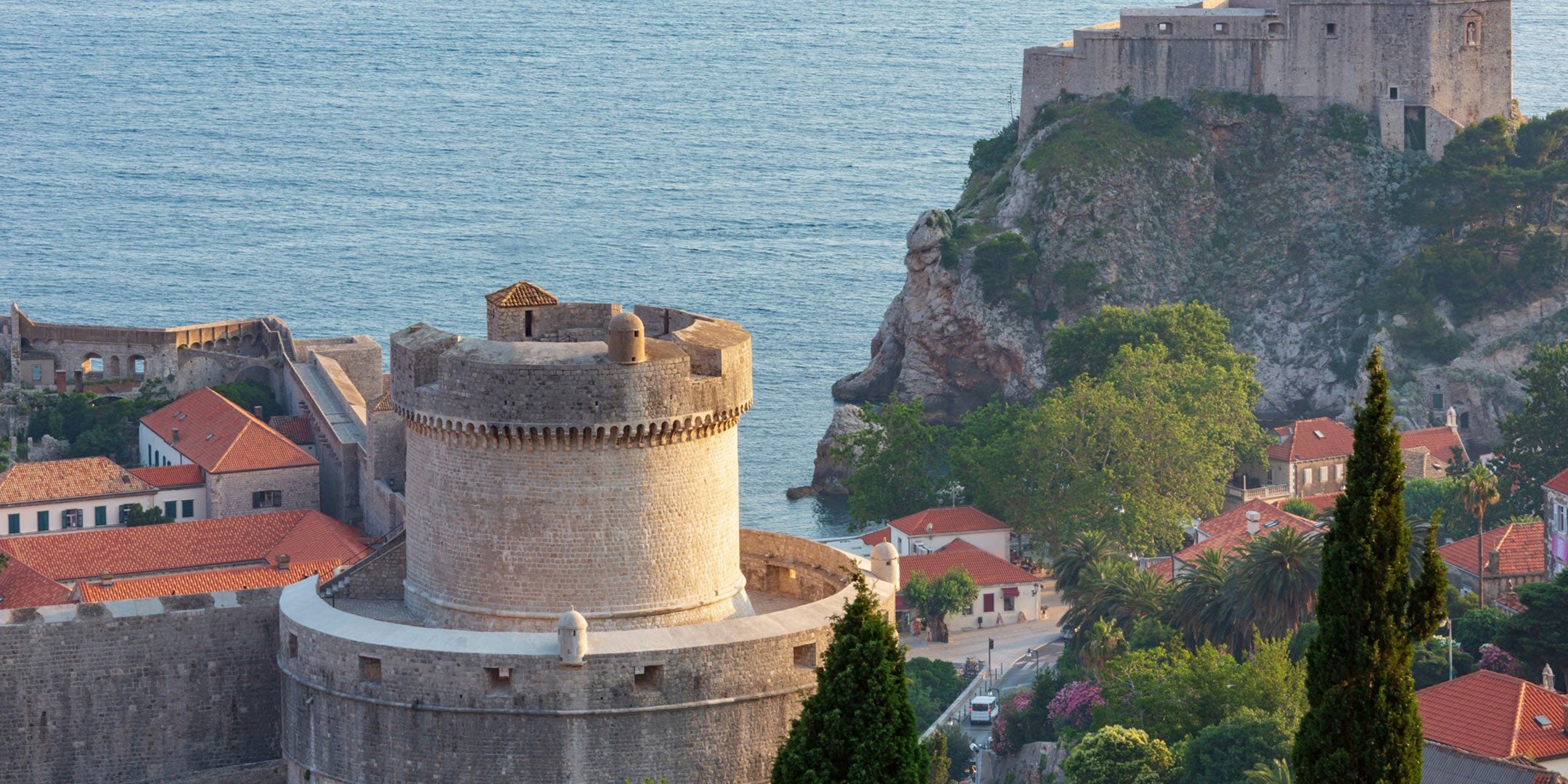 Dubrovnik liegt an der kroatischen Küste